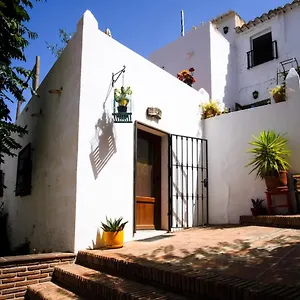 Apartment The Studio, A Colourful, Small And Unique One Bedroom Studio In, Comares